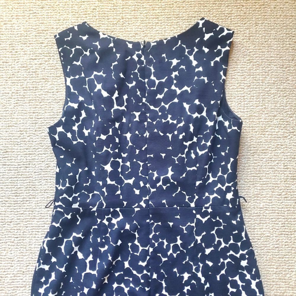 Kasper Black and Ivory Sleeveless Dress - Picture 5 of 5